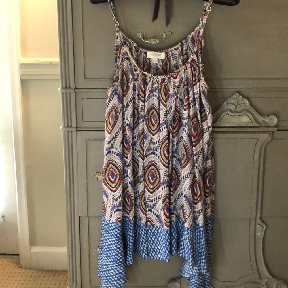 Size small Umgee patterned top